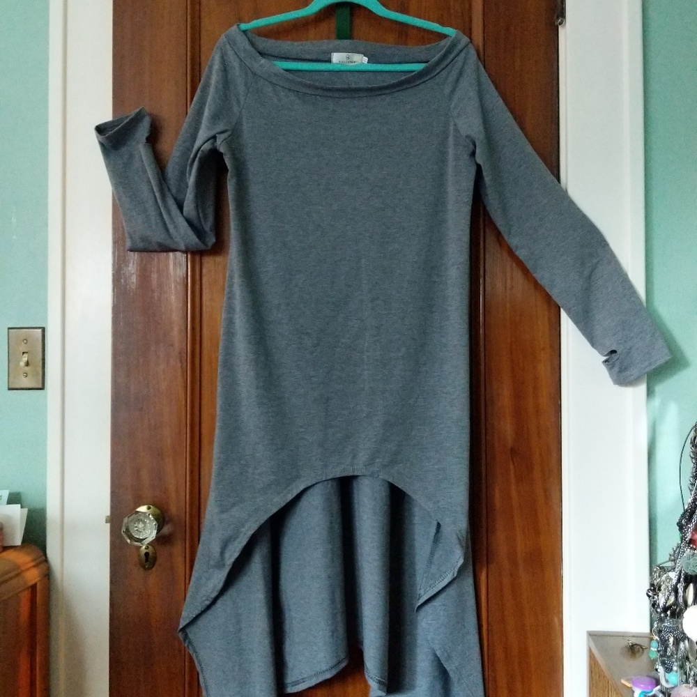 Grey long sleeved tunic